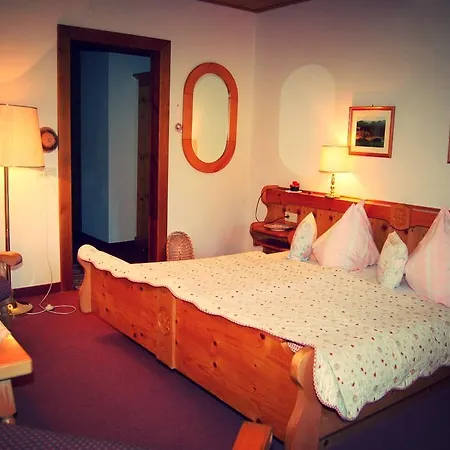 Inn Landgasthof Alpenrose Sankt Jakob in Defereggen